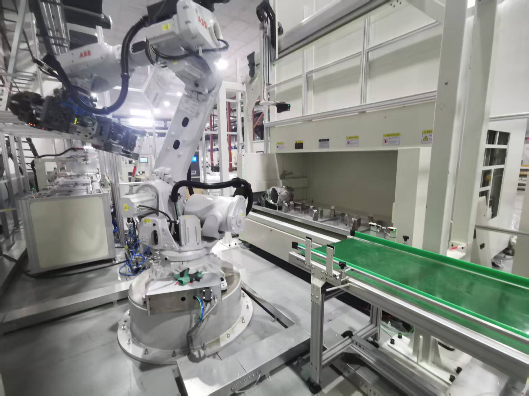 自动立体货柜厂家:为什么仓库总是堆得满满当当,经常找不到东西